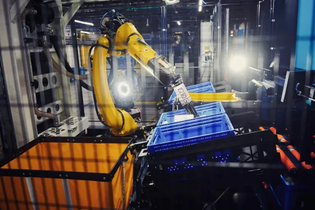 Amazon’un "Sparrow" robotu (Amazon)