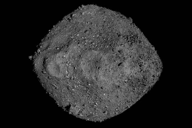Bennu gibi Dünya'ya yakın asteroitler yakından takip edildiği için verilerindeki sapmalar mevcut modellerdeki eksikliklere işaret edebilir (NASA)
