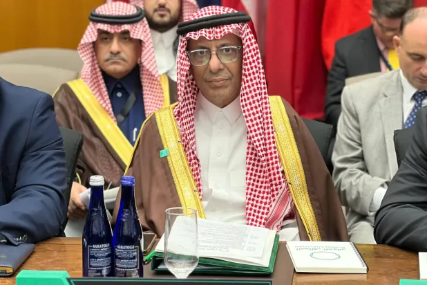 الدكتور عبد الرحمن الرسي خلال مشاركته في الاجتماع بالعاصمة واشنطن (واس)