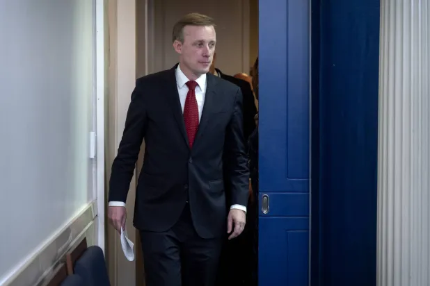 مستشار الأمن القومي الأميركي جيك سوليفان يصل لحضور مؤتمر صحافي الثلاثاء (أ.ب)