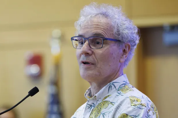 فيكتور أمبروس(إ.ب.أ)