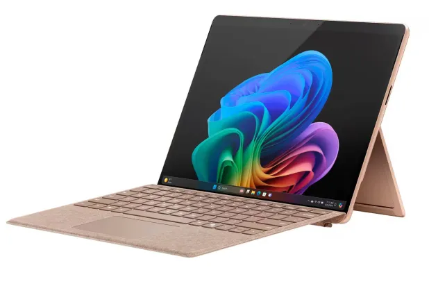 دعم ممتد لتقنيات الذكاء الاصطناعي وبطارية تعمل لـ14 ساعة