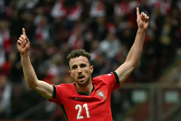 ديوغو جوتا أحد اللاعبين الكبار المهتمين بالرياضات الإلكترونية (أ.ف.ب) 