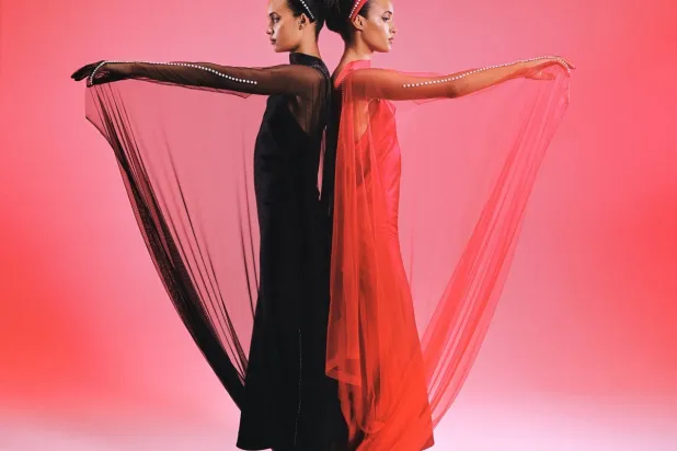 تجمع نوف الابتكار بلمسات تراثية خفيفة جداً لتخاطب الساحة العالمية (تصوير: إيلي رزق الله) 