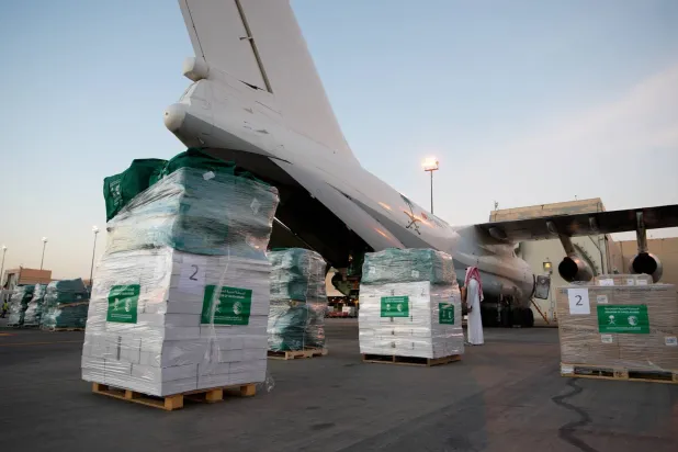 
The “shelter kit” included in the Saudi aid contains essential household items (Photo Credit/ Turki Al-Ogaili)
