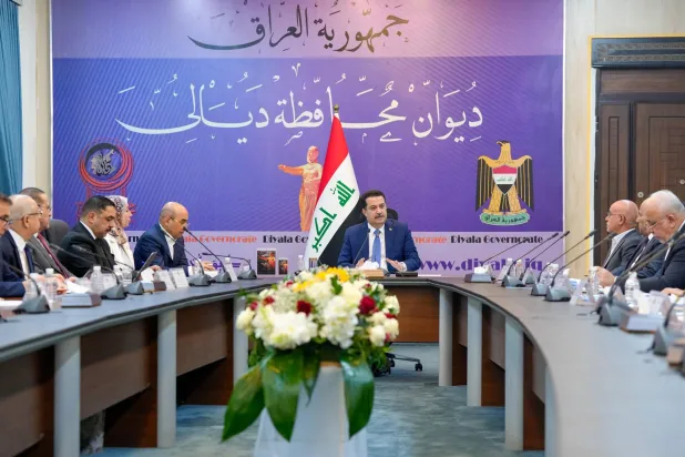 السوداني خلال لقاء الحكومة المحلية ومجلس ديالى (رئاسة الوزراء العراقية)