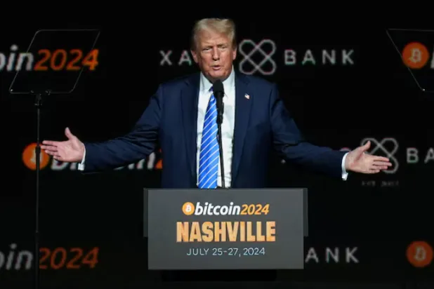 المرشح الجمهوري دونالد ترمب خلال حدث «بتكوين 2024» بناشفيل في تينيسي... 27 يوليو 2024 (رويترز)