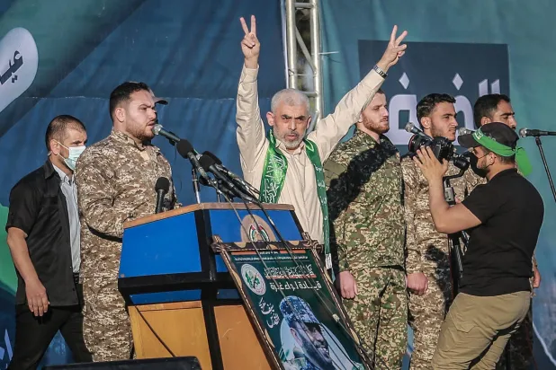 زعيم «حماس» يحيى السنوار في صورة تعود إلى عام 2021 (د.ب.أ)