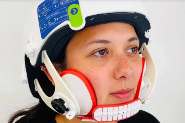 صورة نشرتها شركة "لومينيت" للخوذة الجديدة