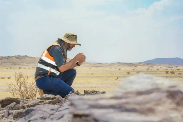 إحدى الزيارات الميدانية التي نظمتها وزارة الصناعة السعودية للشركات المحلية والأجنبية بمواقع تعدينية في المملكة (واس)