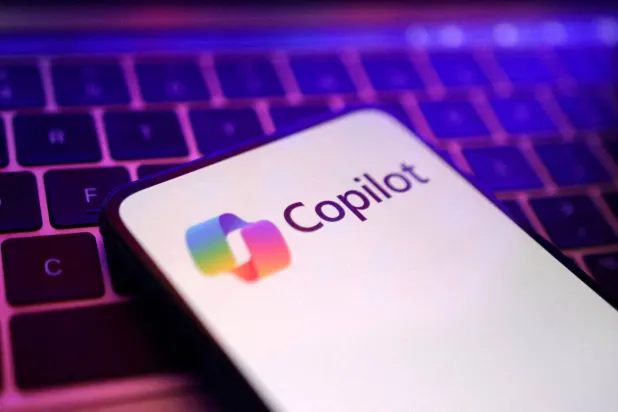 شعار أدوات المساعدة الخاصة بـ«مايكروسوفت» التي تسمى «كوبايلوت» (رويترز)