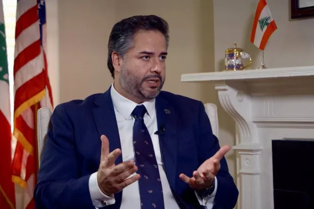 وزير الاقتصاد اللبناني أمين سلام في مقابلة خاصة مع «الشرق الأوسط» (الشرق الأوسط)