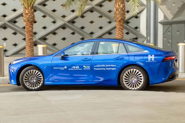 تدشين أول تاكسي في السعودية يعمل بالهيدروجين (الهيئة العامة للنقل)