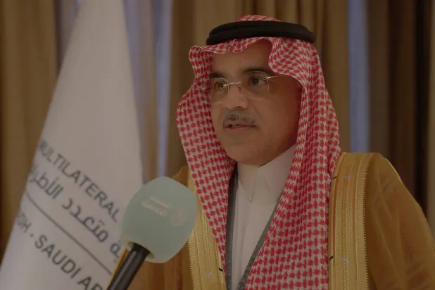 نائب وزير الصناعة والثروة المعدنية لشؤون الصناعة متحدثاً إلى الشرق الأوسط (تصوير: تركي العقيلي)