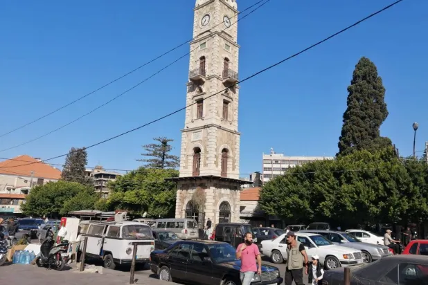 حركة ناشطة في سوق ساحة التل فر طرابلس بشمال لبنان (الشرق الأوسط)