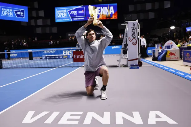 البريطاني جاك درايبر بطلاً لدورة فيينا للتنس (رويترز)