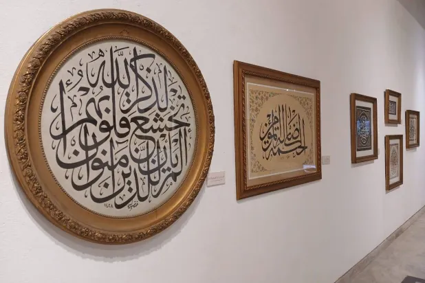 جانب من الأعمال المعروضة في الملتقى (الشرق الأوسط)