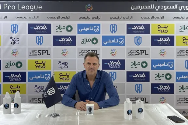 ستيبان توماس مدرب فريق الأخدود (الشرق الأوسط)