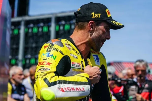 آندريا إيانوني (رويترز)