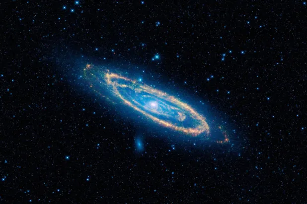 Andromeda Galaksisi'ndeki bir yıldız, başarısız süpernova işaretleri gösteriyor (NASA)
