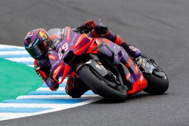 خورخي مارتن يتألق في ماليزيا (رويترز)