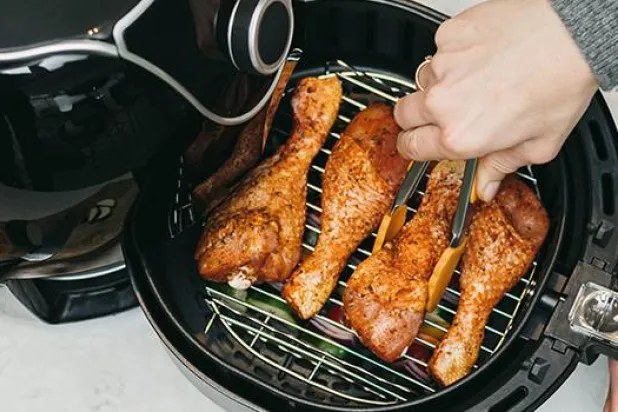 هل تتجسس عليك القلايات الهوائية؟