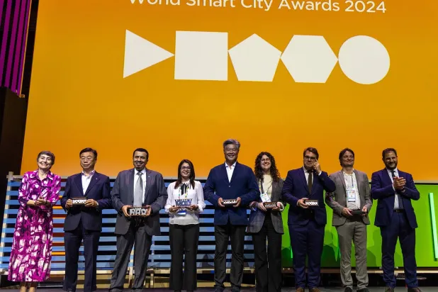 جانب من تسلم الجوائز (أرامكو السعودية)