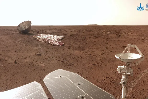 مركبة «زورونغ» الصينية هبطت على المريخ في مايو عام 2021 (أ.ف.ب)