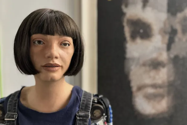 آفاق جديدة في سوق الفنّ العالمية (إ.ب.أ)