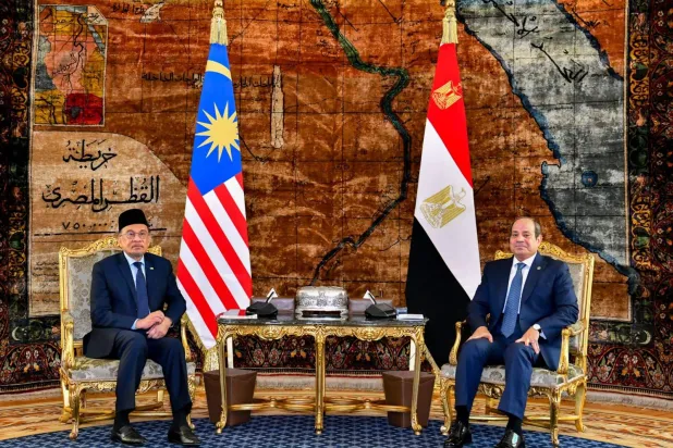 الرئيس المصري عبد الفتاح السيسي يستقبل رئيس وزراء ماليزيا (الرئاسة المصرية)