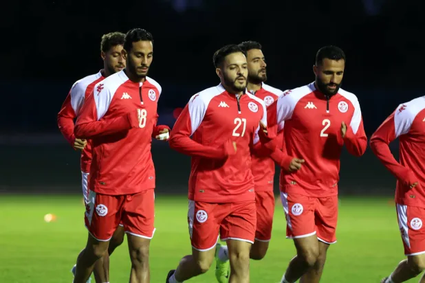 منتخب تونس يحتاج إلى الفوز في إحدى مباراتيه المقبلتين أمام مدغشقر وغامبيا (أ.ف.ب)