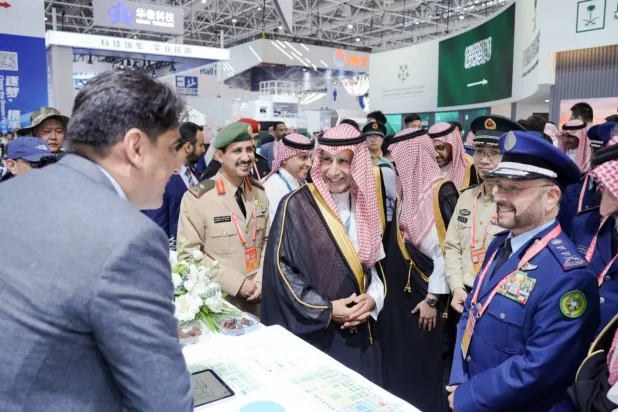 الوفد السعودي يتجول في المعرض الجوي الخامس عشر بالصين (الشرق الأوسط)