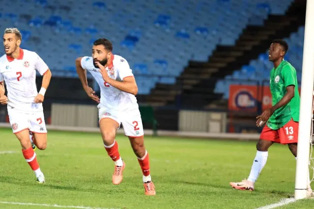 نجم تونس العابدي ينطلق فرحاً بهدفه الثالث في مرمى مدغشقر (الشرق الأوسط)