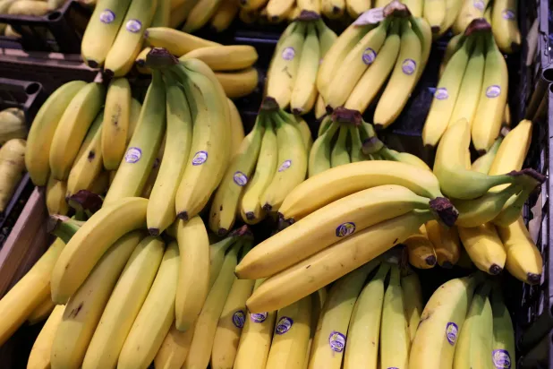 رهاب الموز قد يسبب أعراضاً خطيرة مثل القلق والغثيان (رويترز)