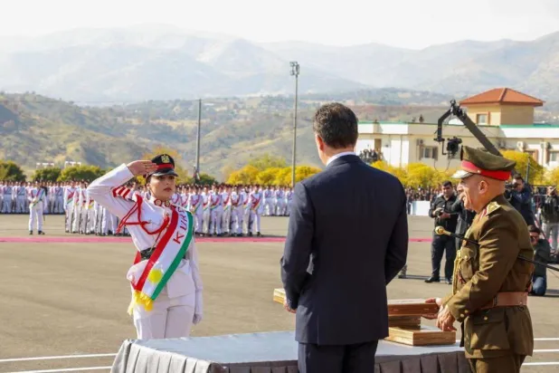 بارزاني خلال مراسم حفل التخرج (الشرق الأوسط)