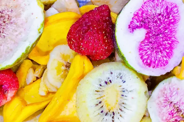 فواكه موسمية لذيذة (الشرق الاوسط)