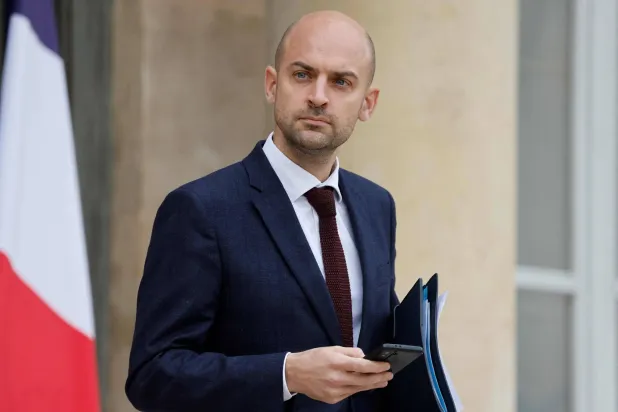 وزير شؤون أوروبا الفرنسي بنجامين حداد (أ.ف.ب) 