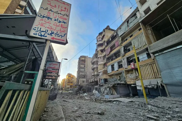 جانب من الدمار في حارة حريك بالضاحية الجنوبية في بيروت (أ.ف.ب)