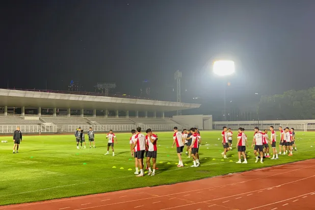 جانب من تدريبات منتخب إندونيسيا (الشرق الأوسط)