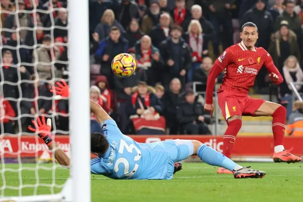 نونيز يسجل في مرمى أستون فيلا بعدما  إستفاد جيدا من خطط سلوت بالمرتدات السريعة (ا ب ا)