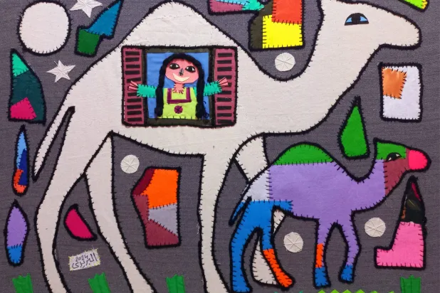 إحدى لوحات معرض «يا عم يا جمّال» (الشرق الأوسط)