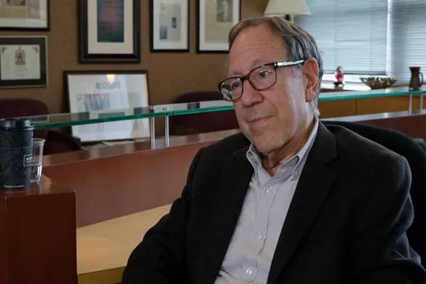 وزير العدل الكندي السابق إيروين كوتلر (إكس)