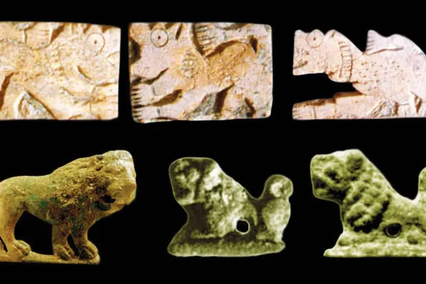 أسود عاجية ونحاسية من موقع الدُّوْر في إمارة أم القيوين، يقابلها أسد برونزي من موقع سمهرم في سلطنة عُمان