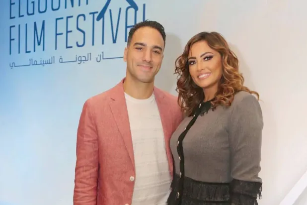 الفنانة بشرى مع زوجها (حسابها على {فيسبوك})