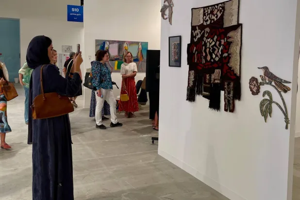 جانب من معرض أبوظبي للفنون (الشرق الأوسط)