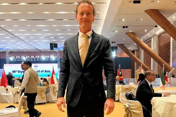 بوريس فان دير فورست رئيس الاتحاد العالمي للملاكمة (رويترز)