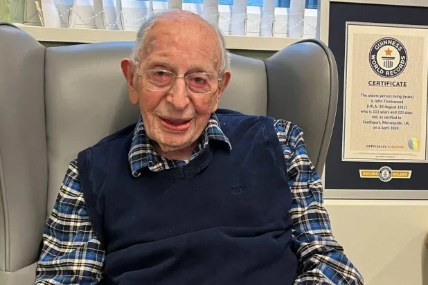 جون تينيسوود (رويترز)