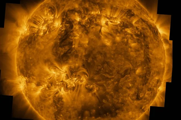 مصباح حمم بركانية غريبة (ناسا)