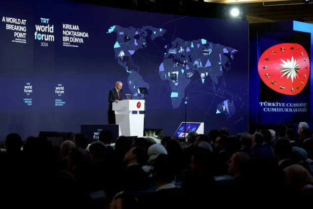 إردوغان متحدثاً خلال منتدى إعلامي في إسطنبول الجمعة (الرئاسة التركية)