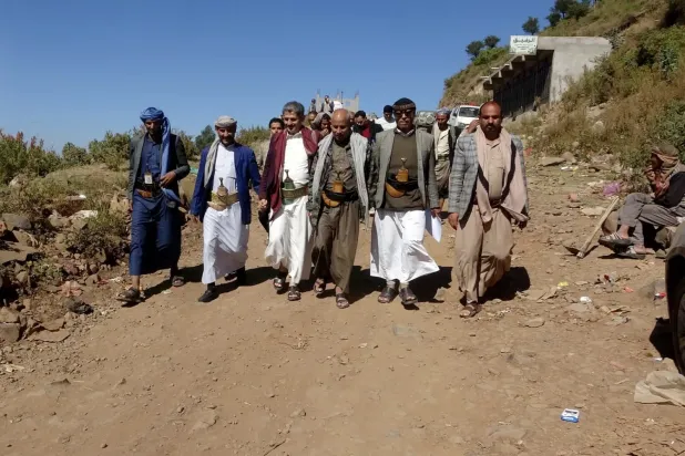 القيادات الحوثية القادمة من محافظة صعدة متهمة بمفاقمة الانفلات الأمني في إب ونهب أراضيها (إعلام حوثي)